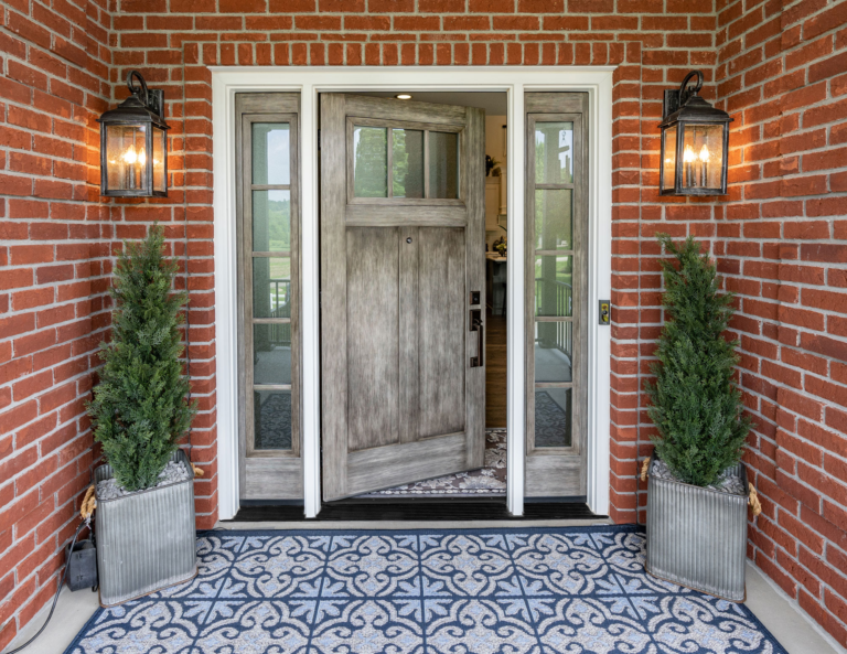 Signet® Fir 420DS With Natural Leather Glaze 1
