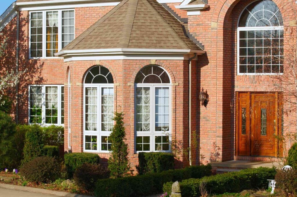 arched bay windows