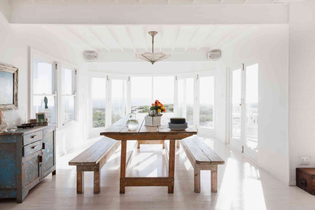bay windows for alcoves and cozy seating