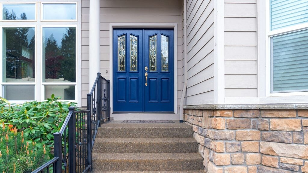 blue door 192001080