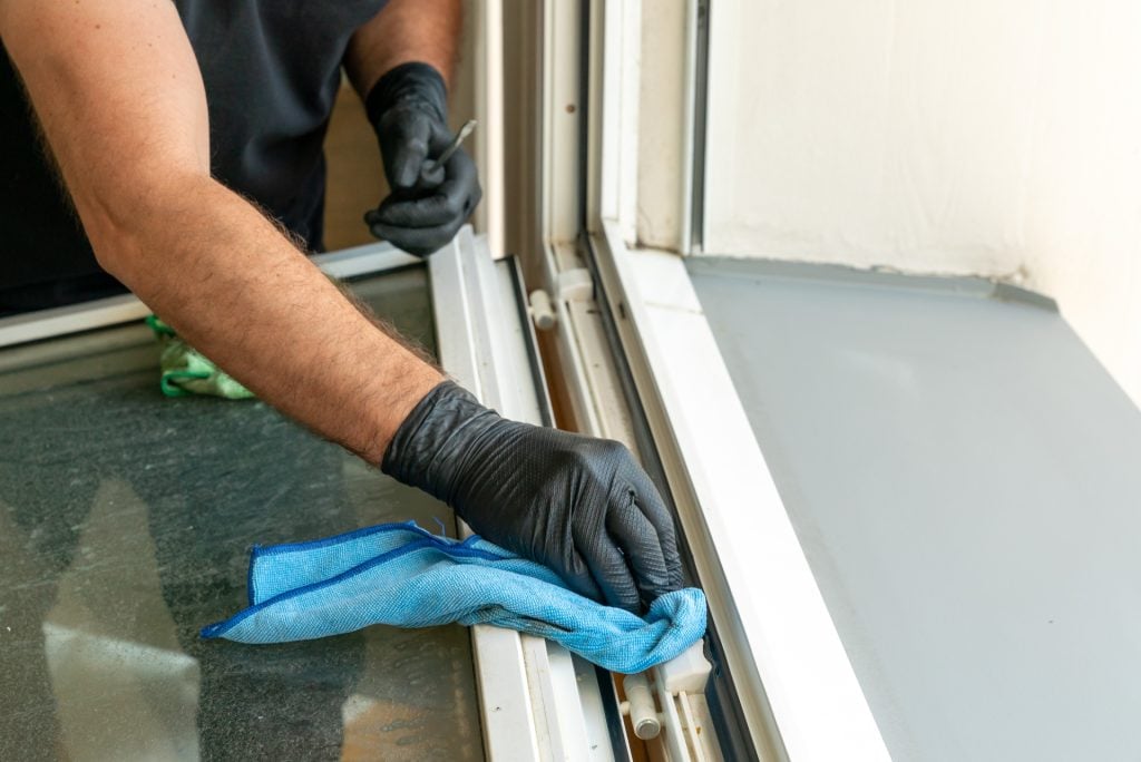 What to Use to Clean Windows: A Replacement Window Guide 2 how to clean replacement windows